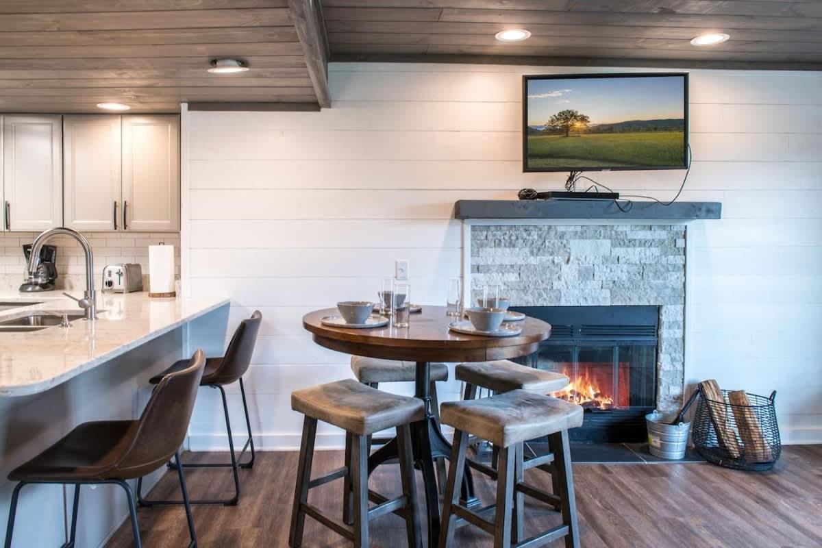 Modern Mountain Escape Villa Gatlinburg Buitenkant foto